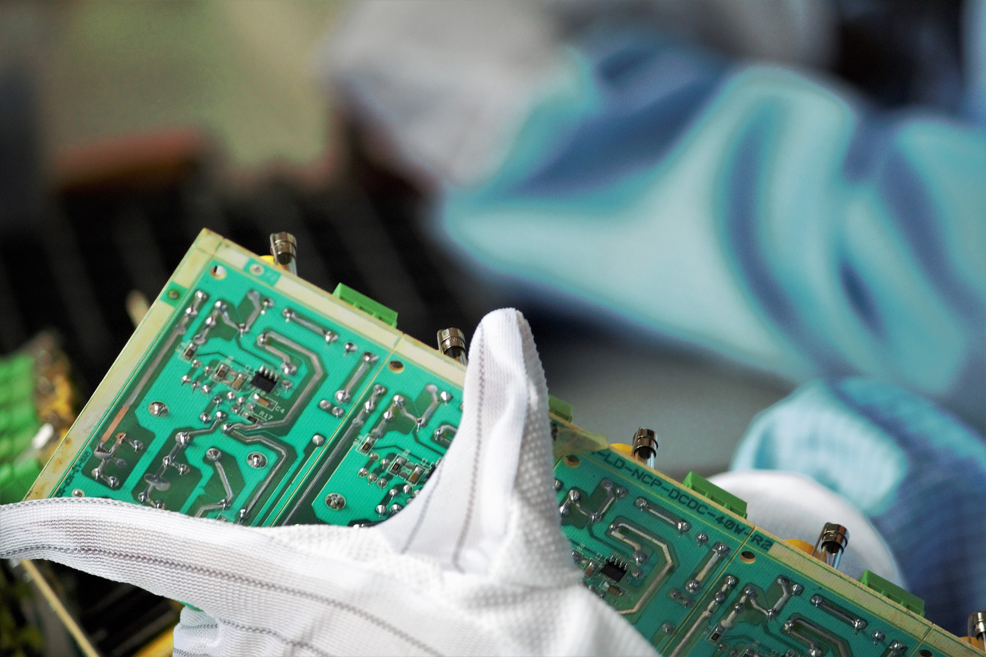 pcb-2655766_1920